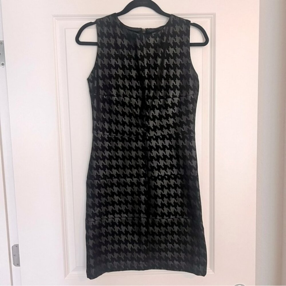 Women’s Houndstooth Sleeveless Dress Black Metallic